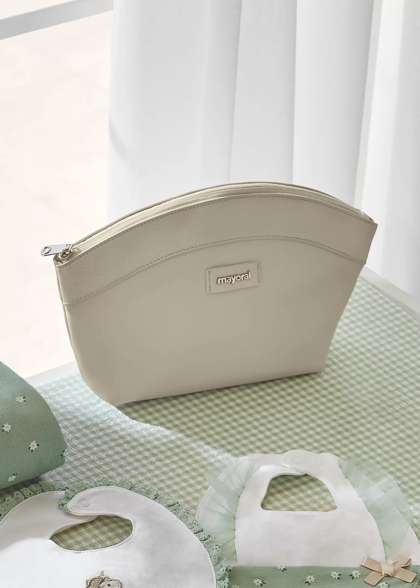Mayoral Baby Vanity Case Cream Sale